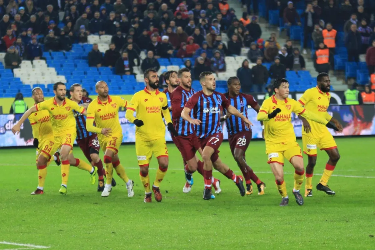 Göztepe - Trabzonspor Mücadelesi Canlı İzle: beIN Sports, Selçuk Sports, Justin TV