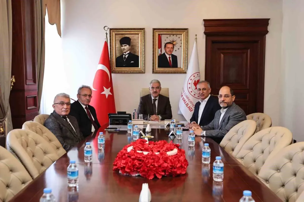 Bursa’ya yeni okul imzalar atıldı