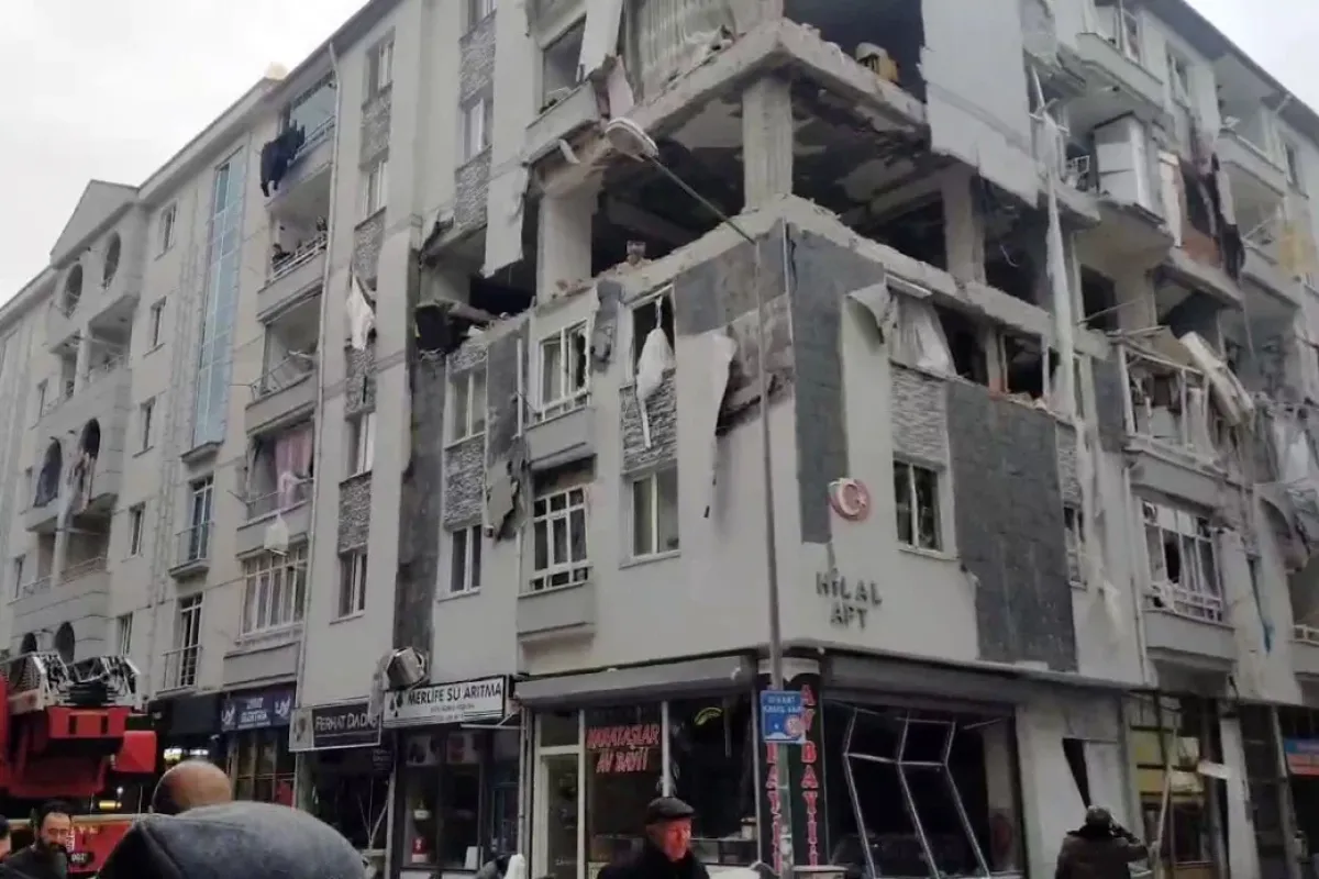 Çorum’da Doğalgaz Patlaması: 1 Ölü, 16 Yaralı
