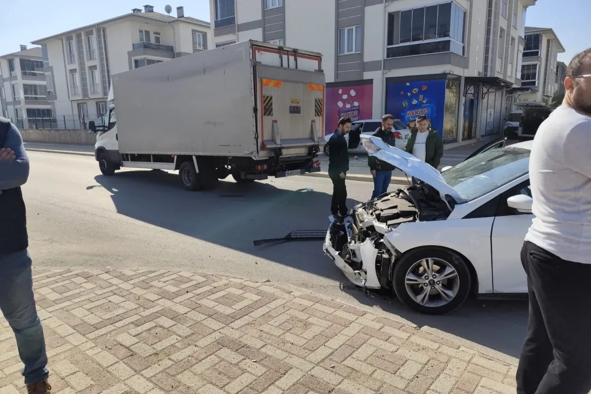 Ertuğrulgazi Mahallesi'nde Korkutan Kaza