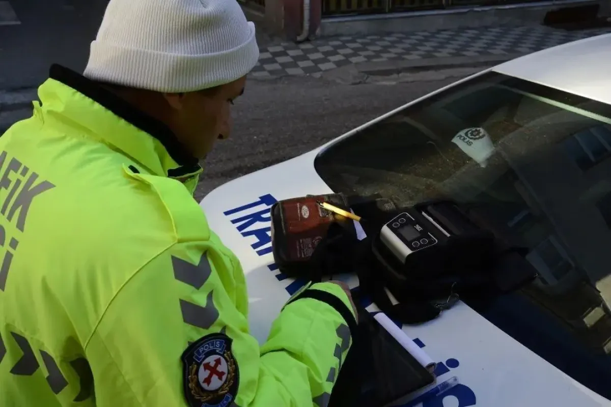 Trafikte devrim gibi karar geliyor! O isimler tutuklanacak