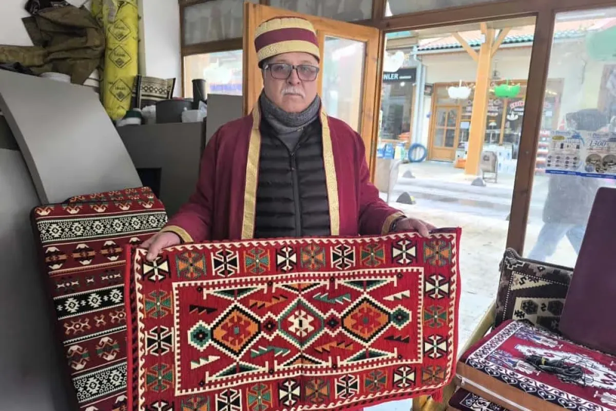 Çadır ve Mindercilik Mesleğinin Son Temsilcisi: Mehmet Gürsel Saraçoğlu