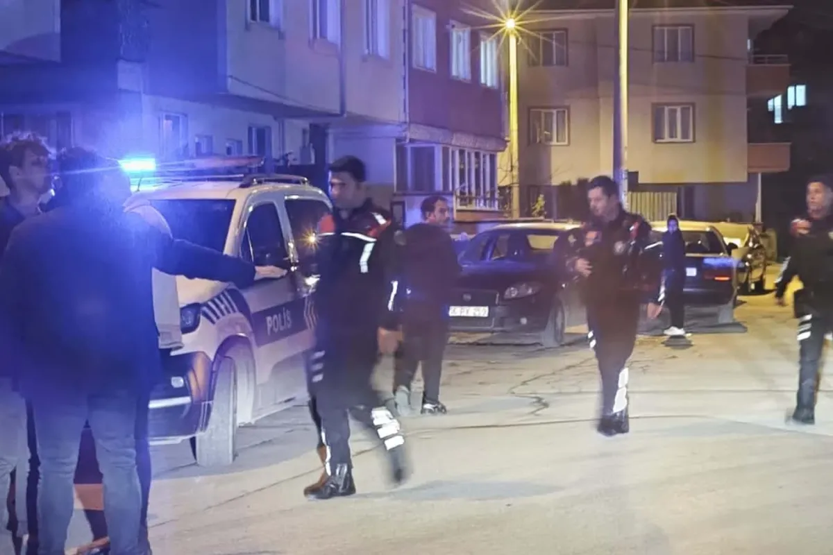 İnegöl'de silahlı bıçaklı kavga 1 kişi ağır yaralı