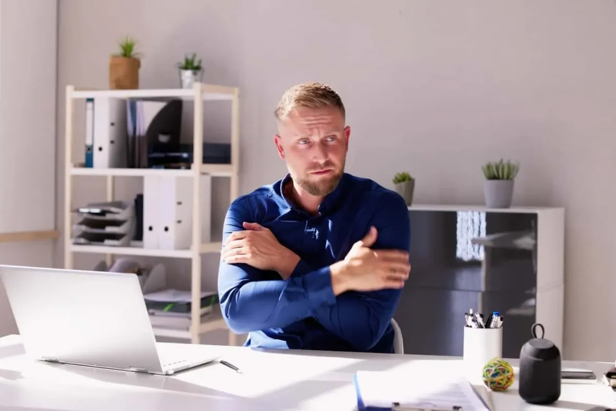 Ani Üşüme Hangi Hastalıkların Belirtisi Olabilir?