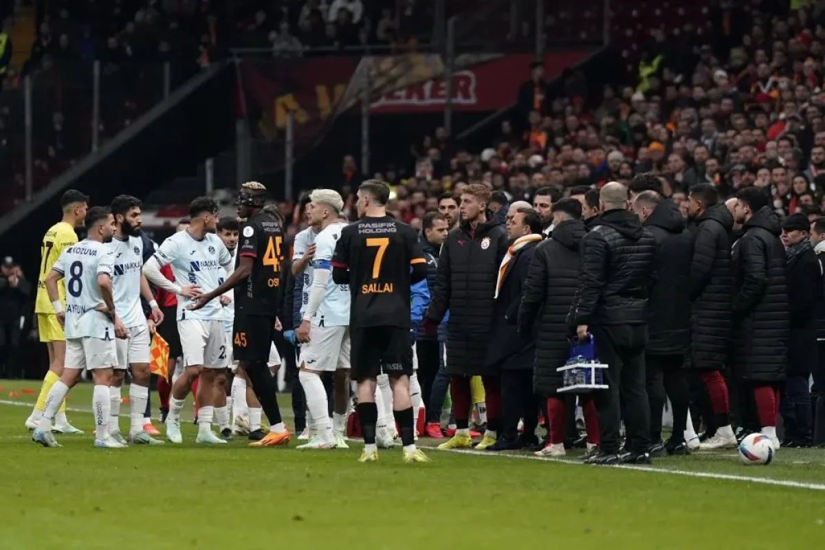 Adana Demirspor sahadan çekildi, cezası ne olacak?