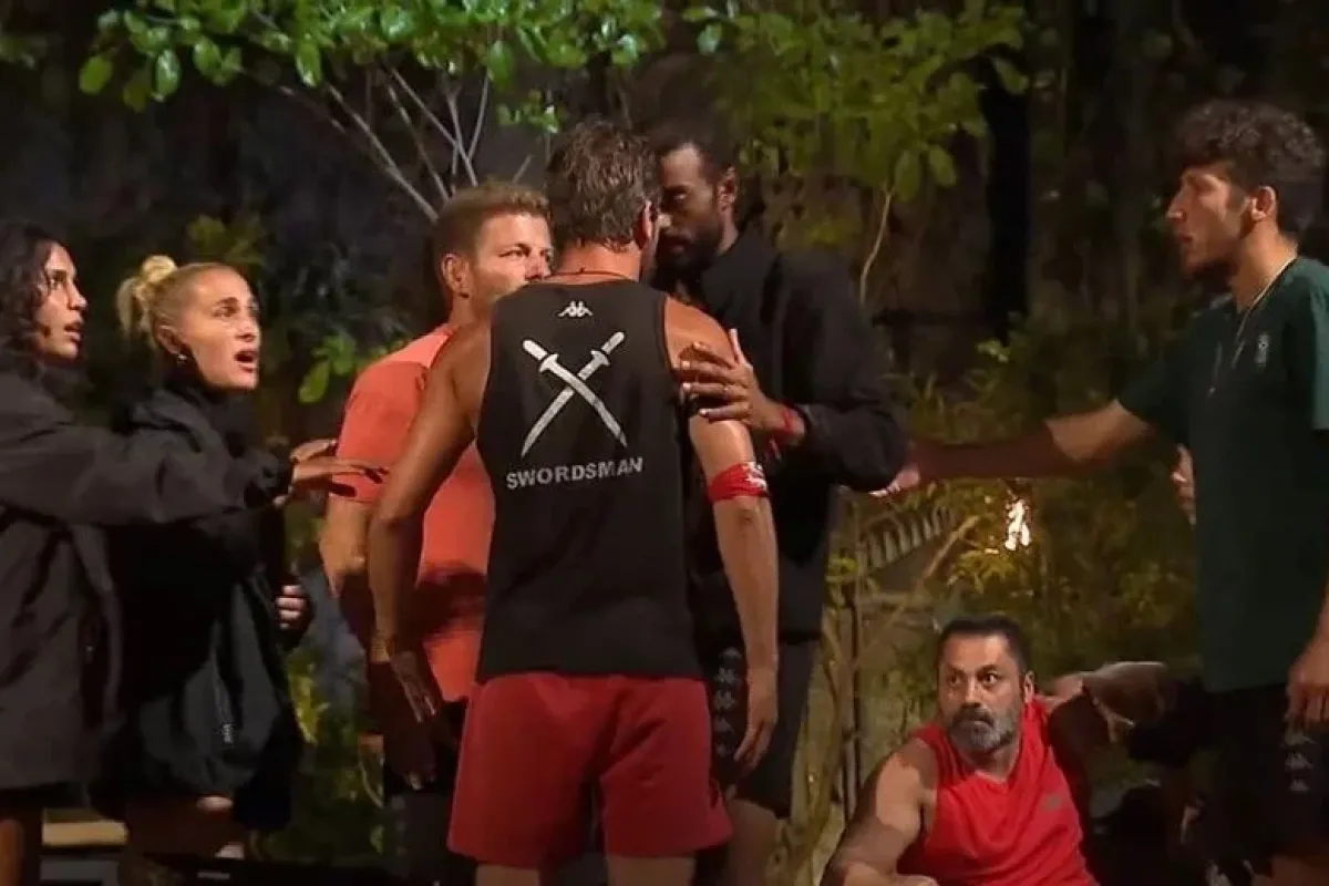 Survivor'da Kriz! Adem Kılıççı, Çılgın Sedat’a Saldırdı! Diskalifiye mi Olacak?