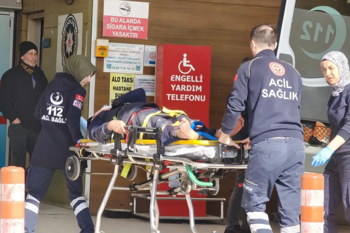 Talihsiz işçi gözünü hastanede açtı