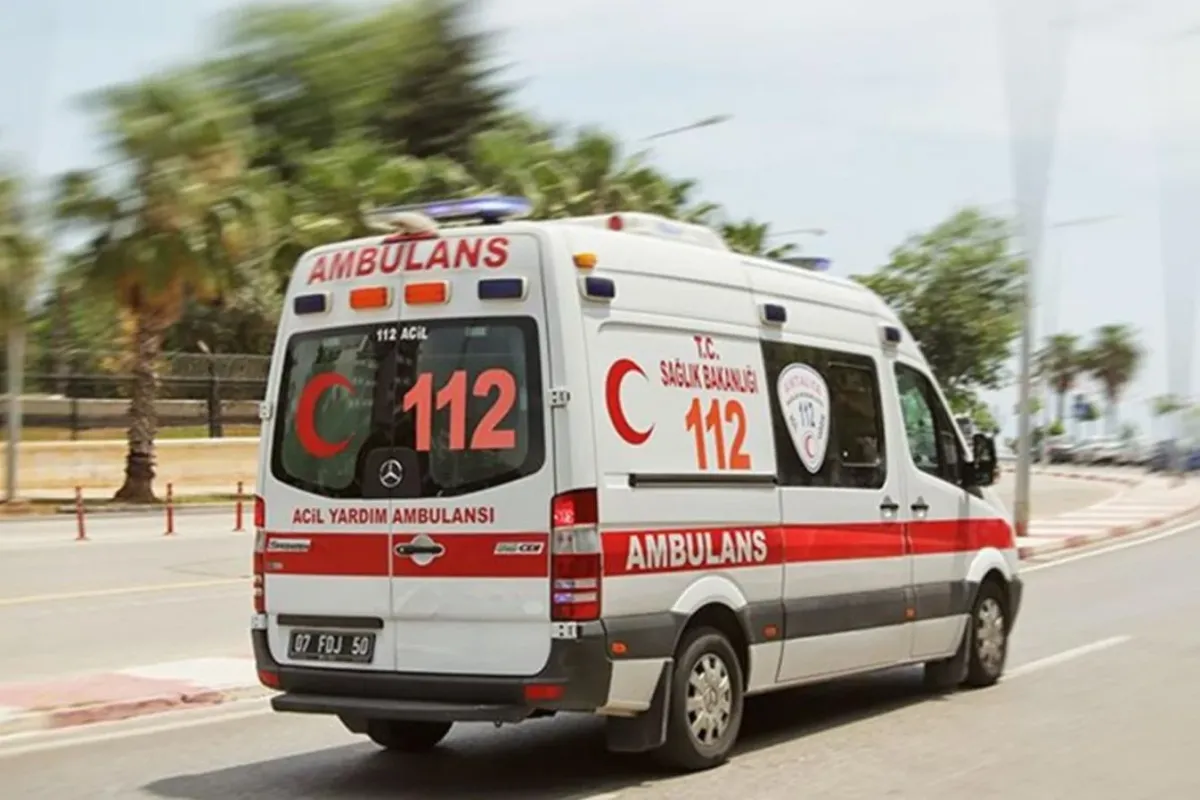 Ambulansların rengi değişiyor