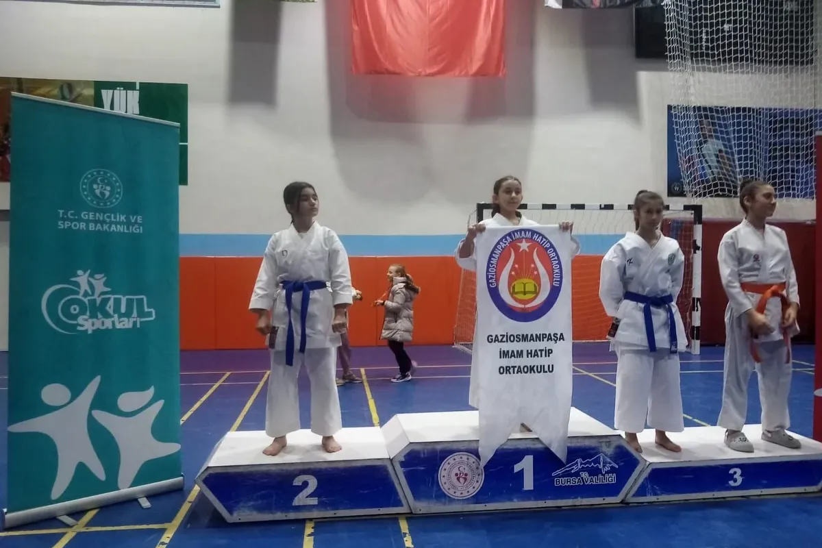 İnegöllü Öğrenci Zahide Şeyma Koç, Bursa Karate Şampiyonu Oldu