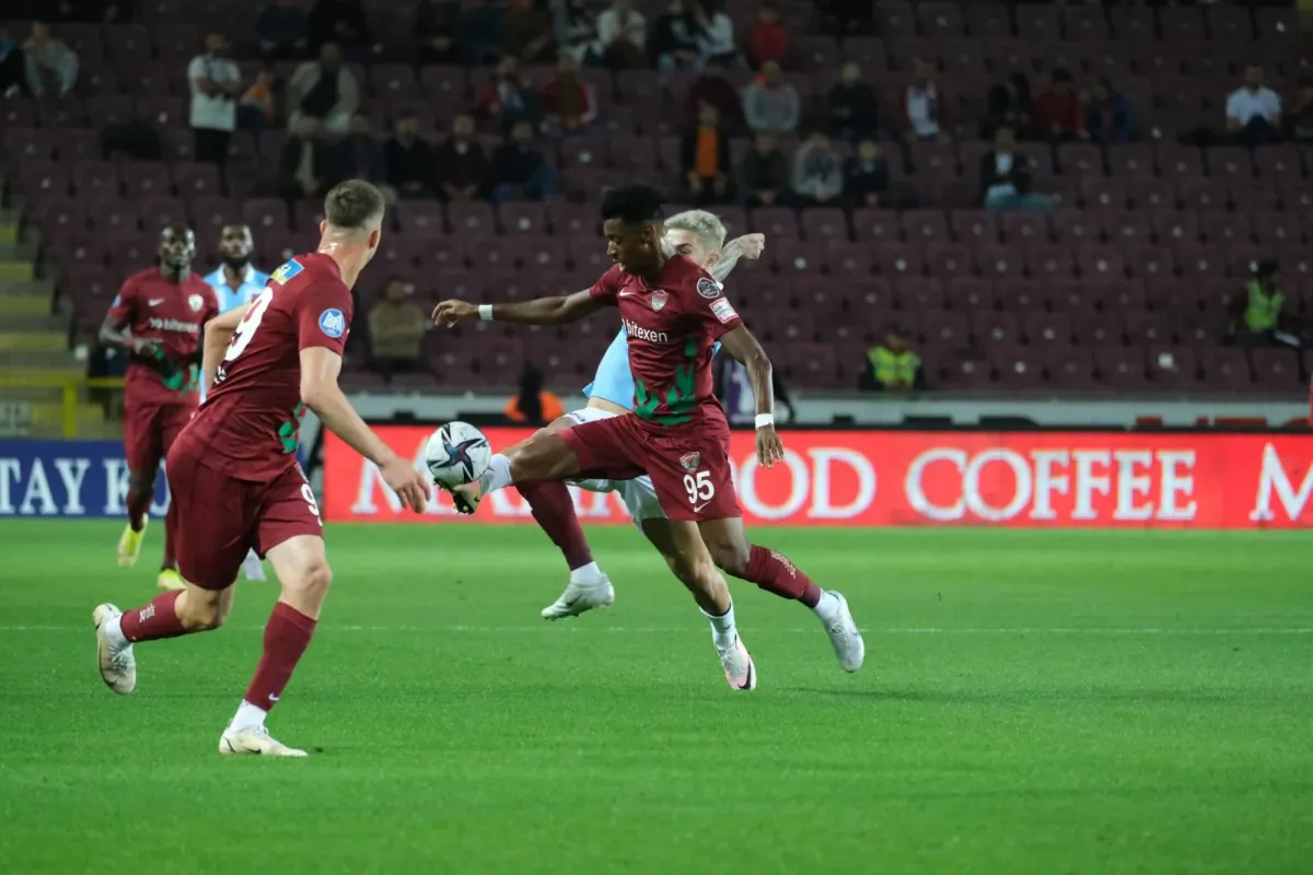 Trabzonspor - Hatayspor (selçuk sports, kral bozguncu, taraftarium24, justin tv ) canlı yayın