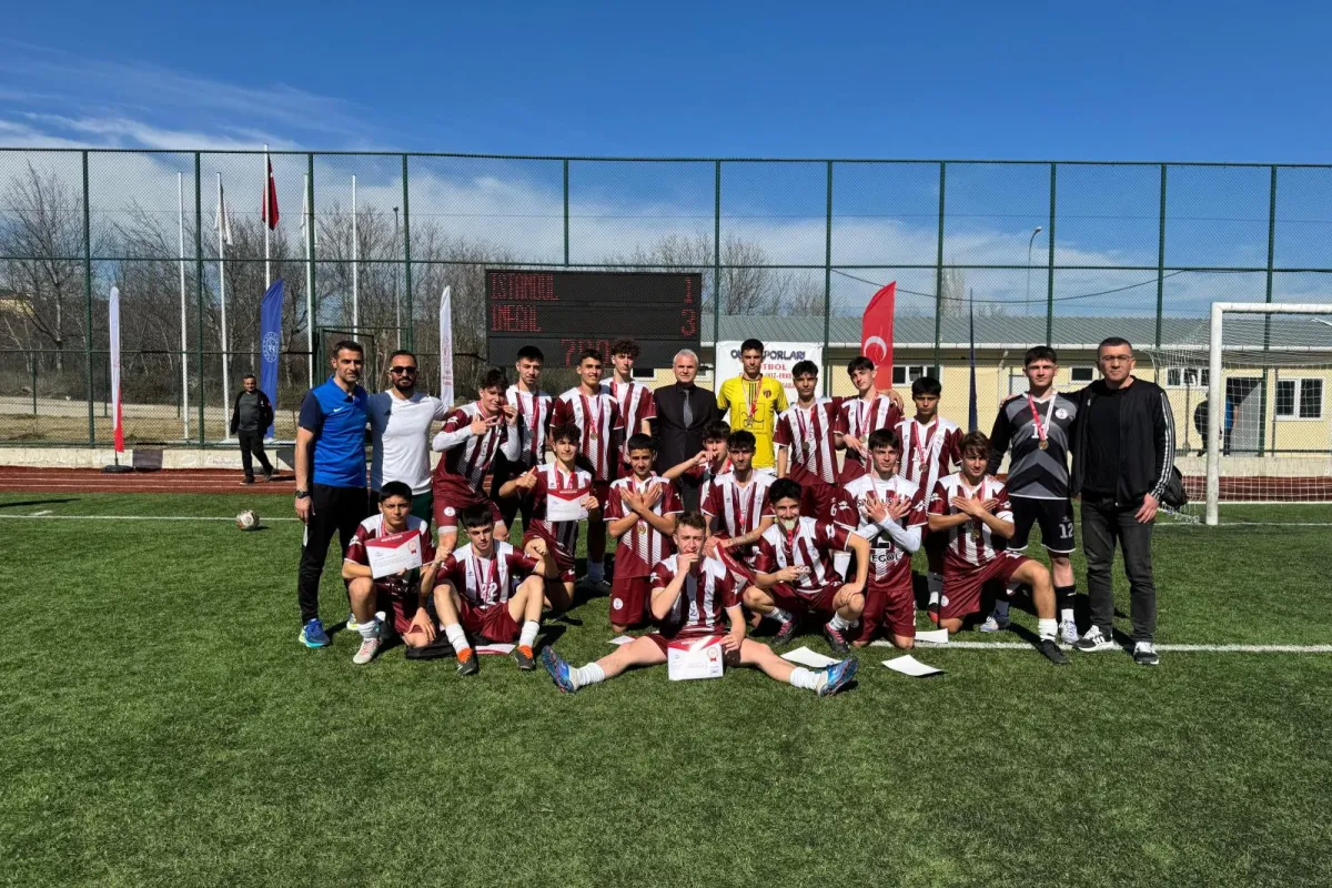 İnegöl Spor Lisesi Türkiye Şampiyonası Yarı Finalinde