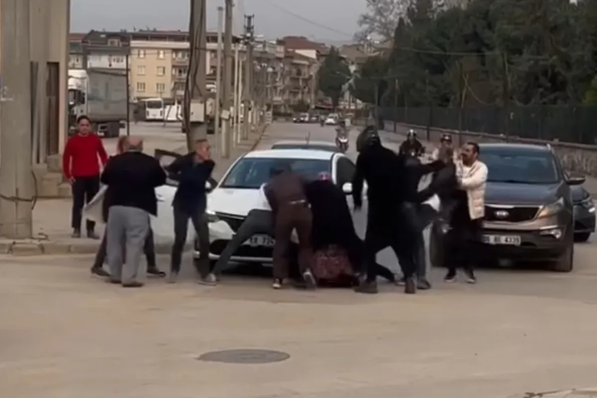 İftar saati yumruklar konuştu