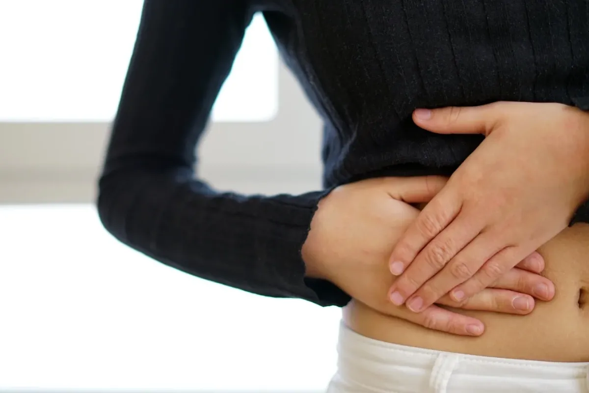 Göbek Düşmesi Nedir? Evde Tedavi Edilebilir Mi?