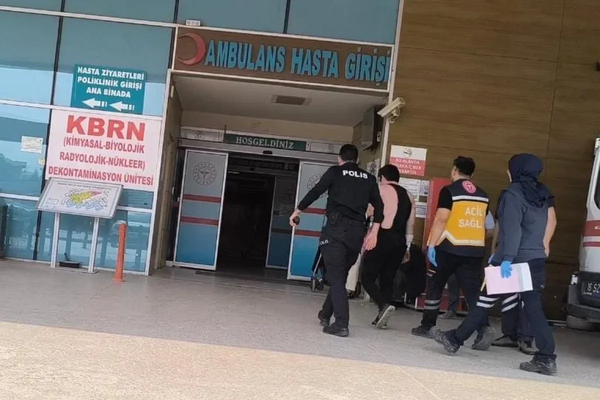 İnegöl'de bunalıma giren genç bıçakla kendini doğradı!