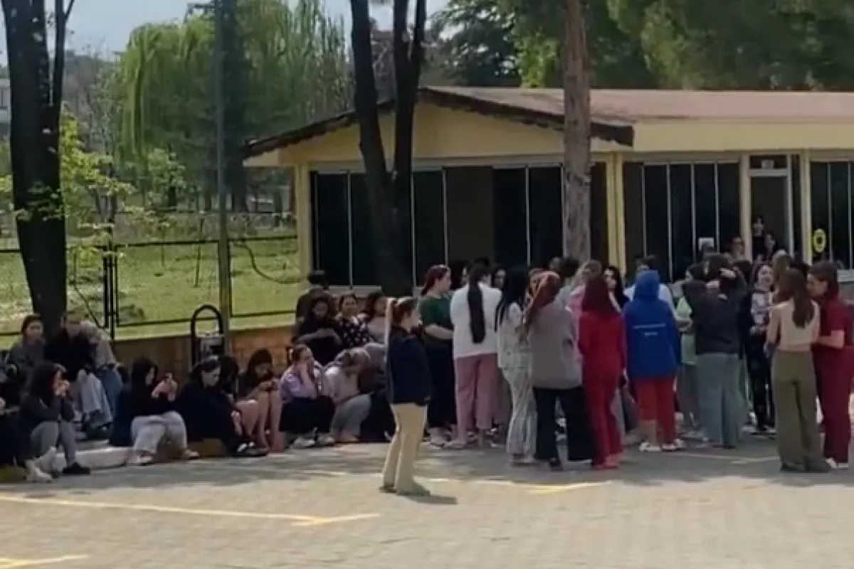 İnegöl'de Deprem Sonrası Öğrencilere Su Parayla Satıldı İddiası