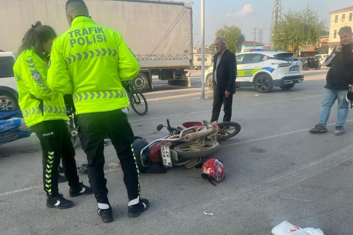 İnegöl'de Motosiklet Kazası: 2 Sürücü Yaralandı