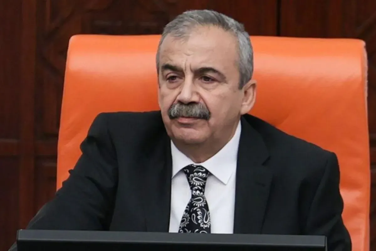 TBMM Başkanvekili Sırrı Süreyya Önder Hayatını Kaybetti