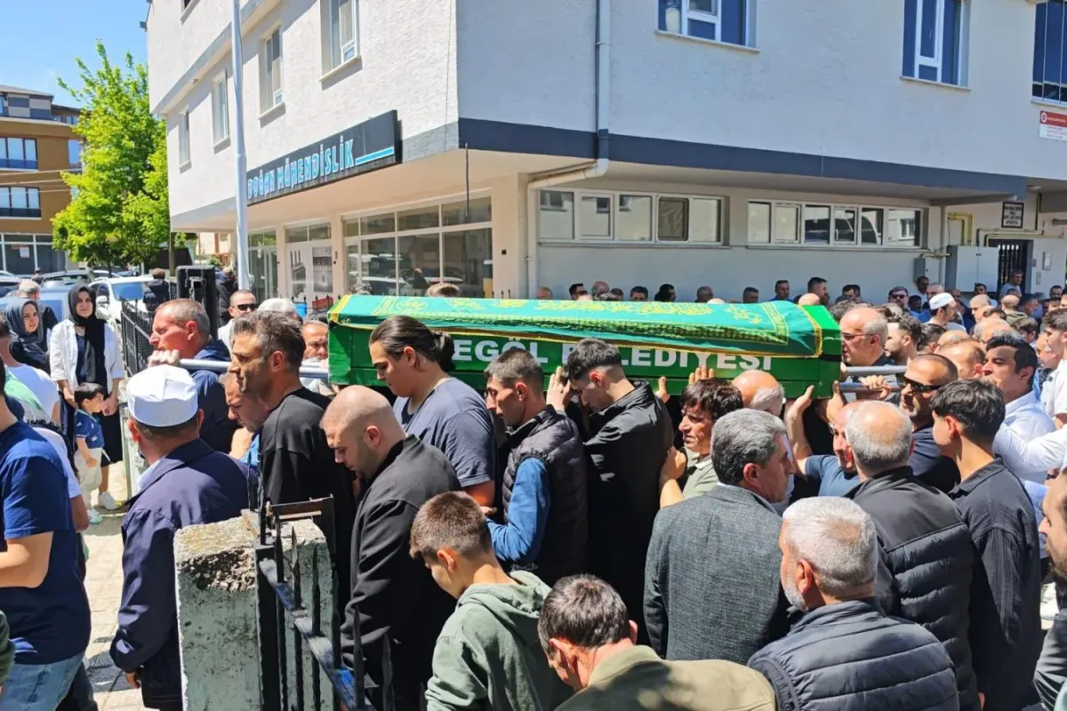 İntihar eden iş adamı son yolculuğuna uğurlandı