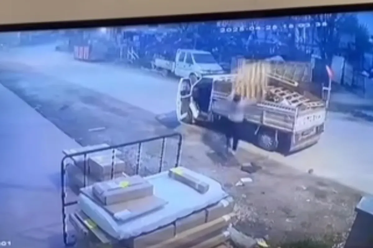 Sanayiyi dolaşıp hepsini çaldı!