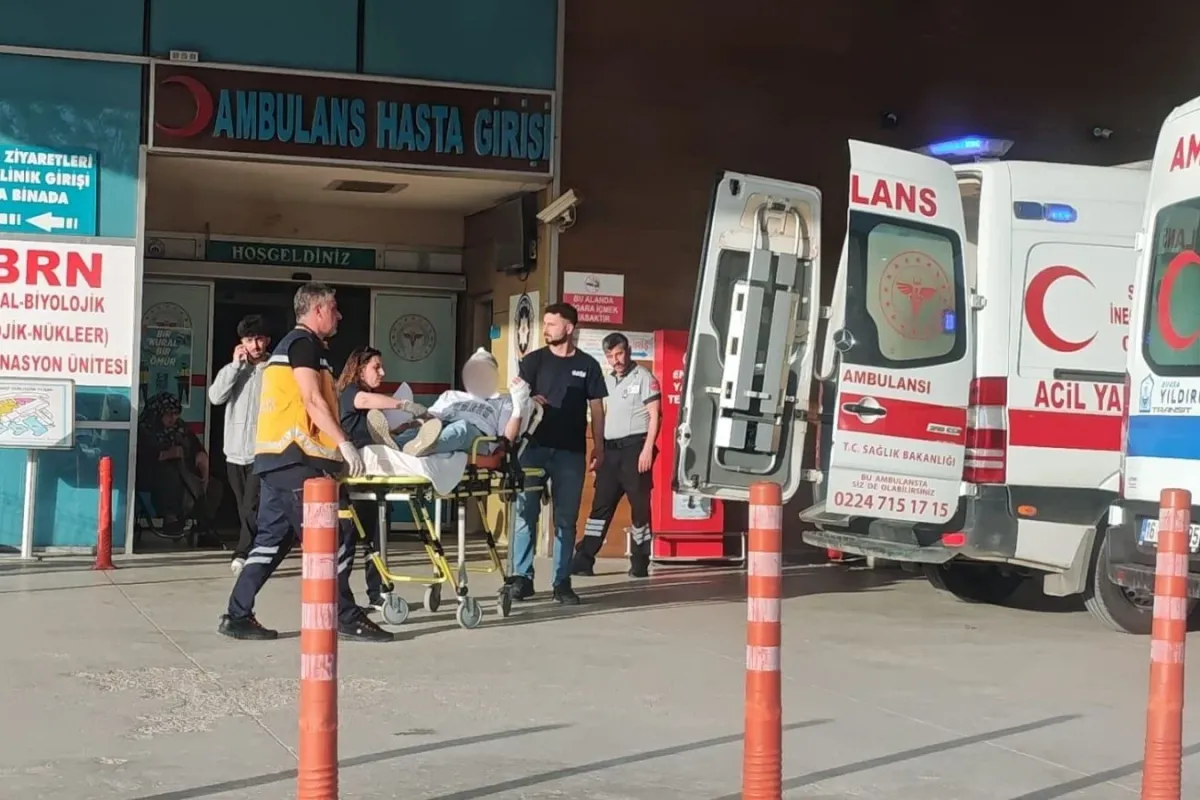 İnegöl'de bıçaklı kavga, 1 kişi yaralandı