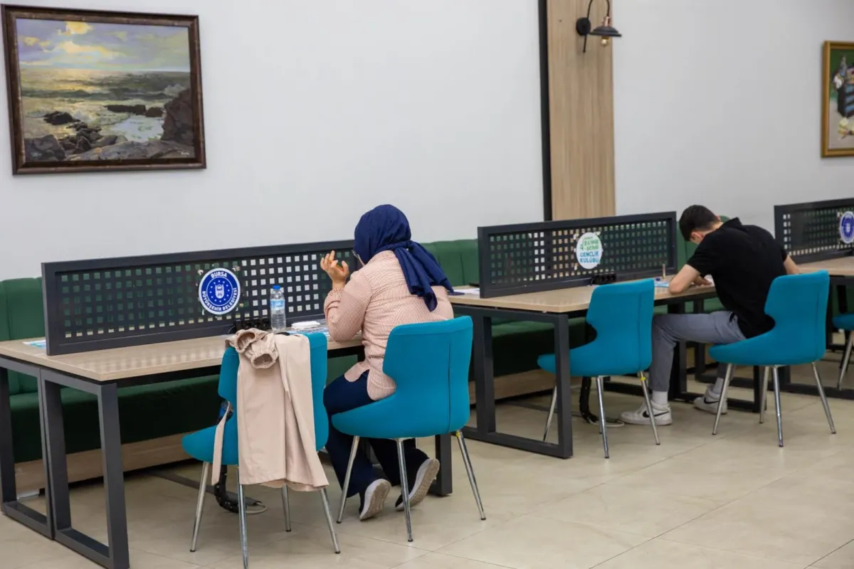 Büyükşehir Belediyesi'nden Üniversite Adaylarına Ücretsiz TYT Sınavı Desteği