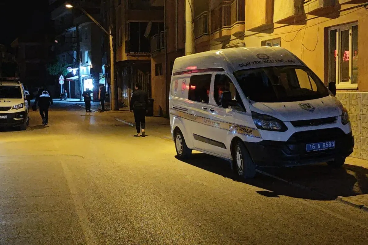 Önce tehdit etti, sonra iş yerini yaktı! Mahalleliler yakaladı