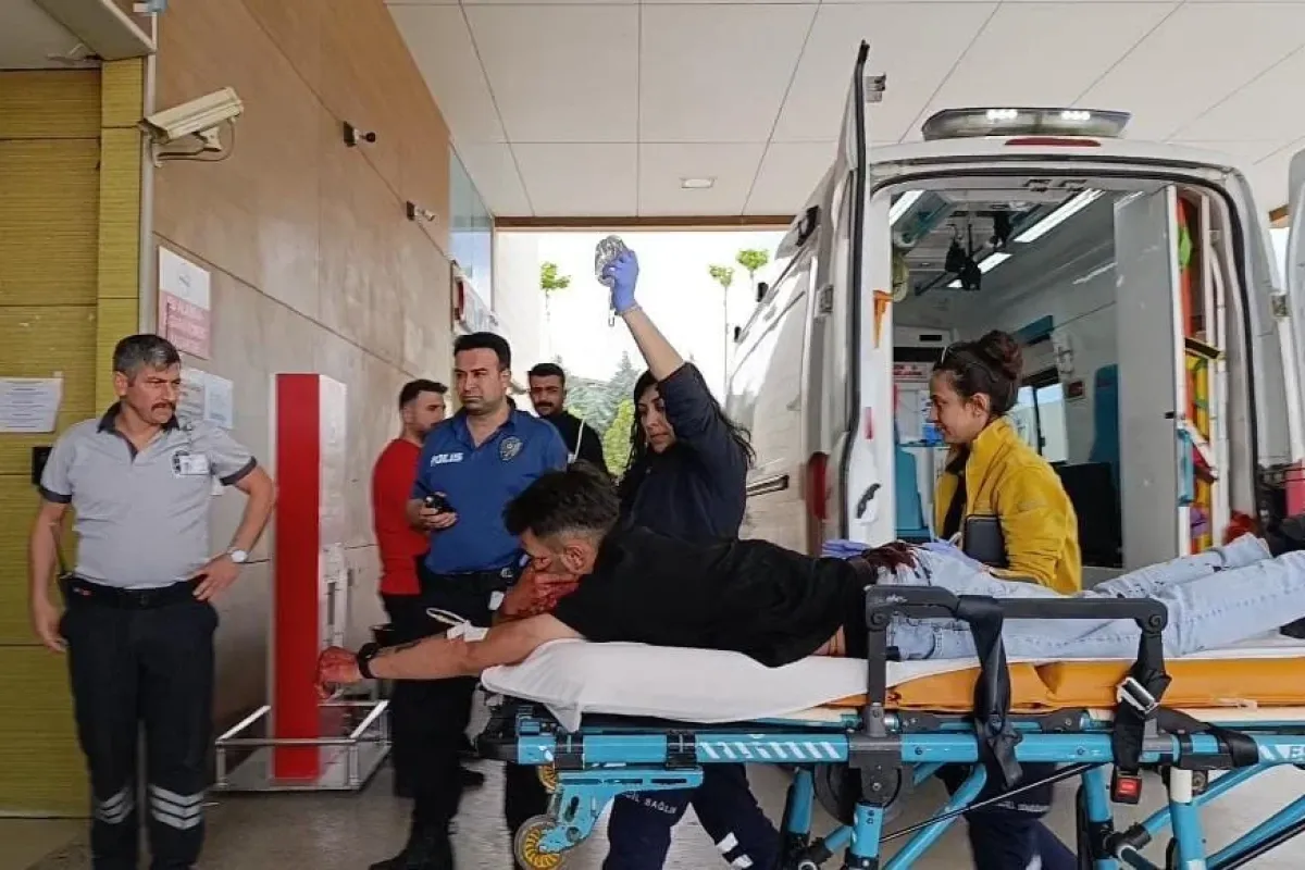 Bursa’da kız meselesinden çıkan kavgada 1 kişi yaralandı