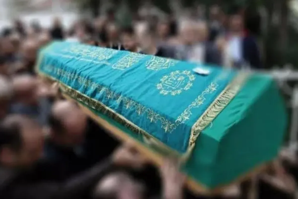 İnegöl’de eşi tarafından öldürülen kadın intihar eden kocasıyla birlikte defnedildi