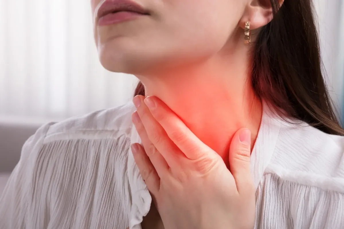 Gırtlak Kanseri Nedir? Belirtileri Nelerdir? Nasıl Tedavi Edilir?