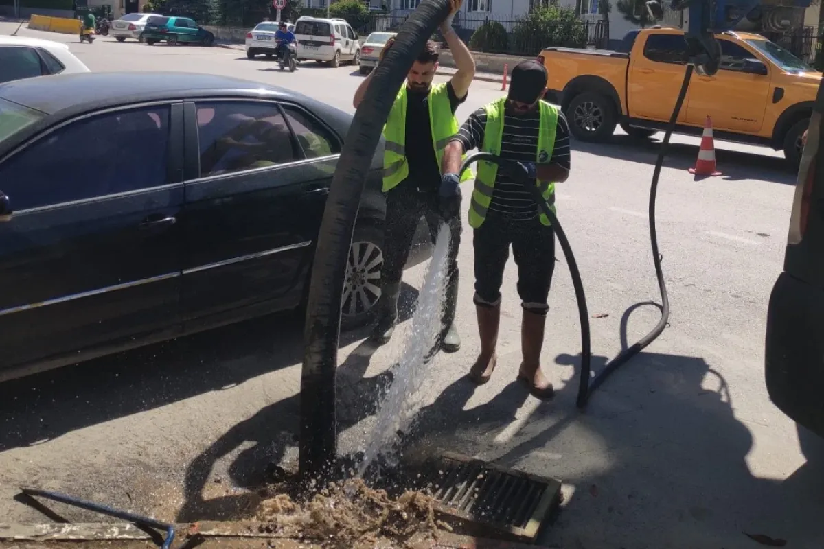 İnegöl’de 1500 Yağmur Izgarası Temizlendi