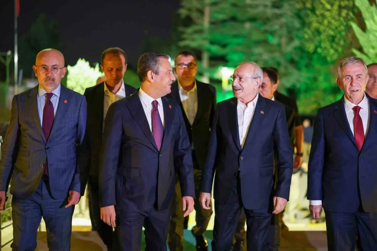 CHP’de Kurultay Gerilimi Büyüyor: Özgür Özel’den Kılıçdaroğlu’na İmalı Mesaj