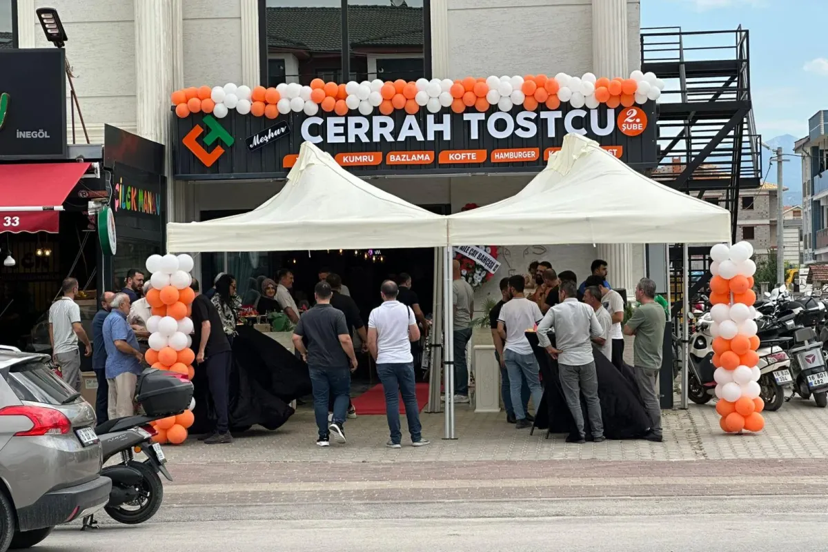 Meşhur Cerrah tostçusu 2. şubesini açtı