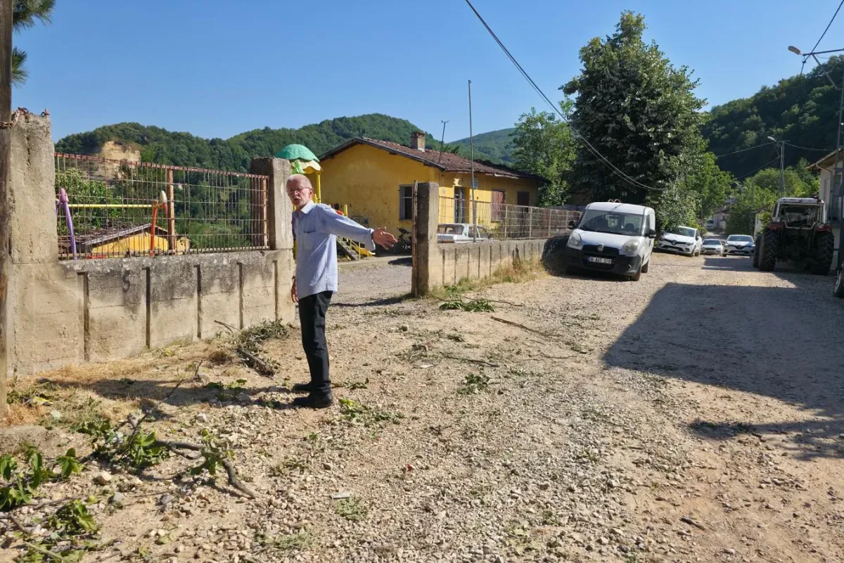 Bahriyeli Mahallesi Sakinleri Asfalt İstiyor
