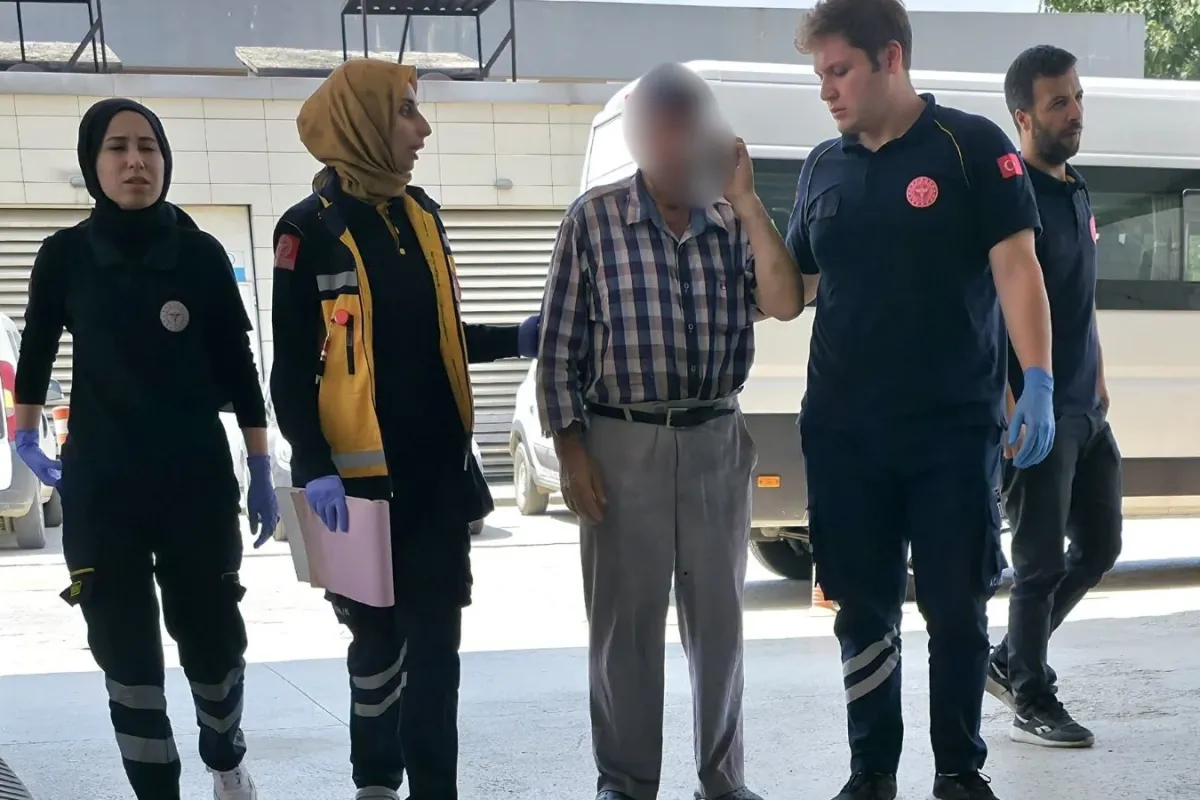 Kendisini hortumla ıslatmayan bahçıvanı dövdü!