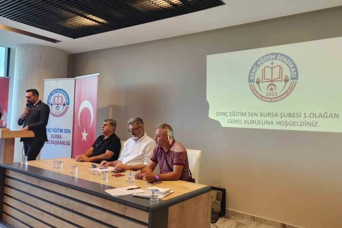 Genç Eğitim Sendikası Bursa Şubesi törenle açıldı