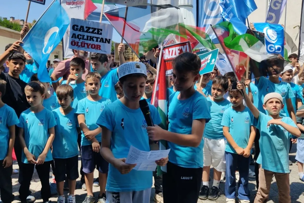 Filistin İçin İnegöl’de Çocuklardan Vicdan Çağrısı