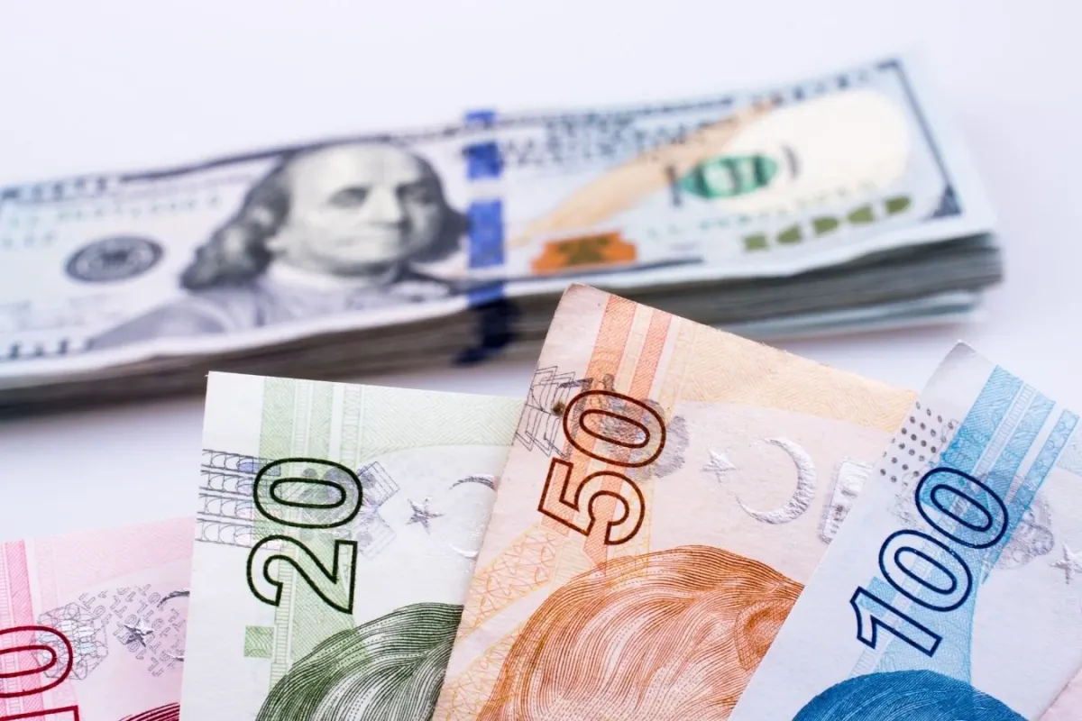 O bankadan dolar/TL tahmininde sert revizyon