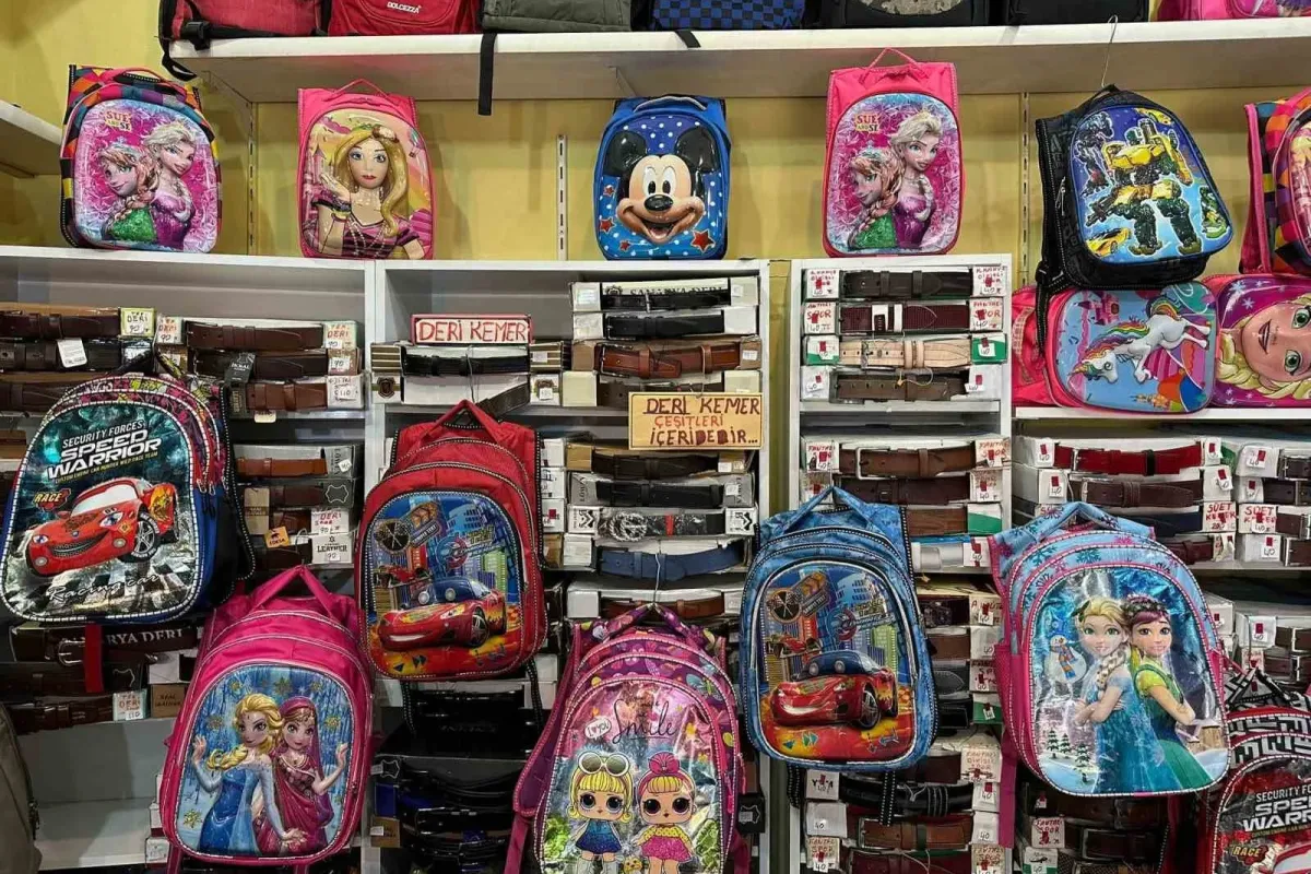 Okul alışverişi başladı: Çantalara dev zam!