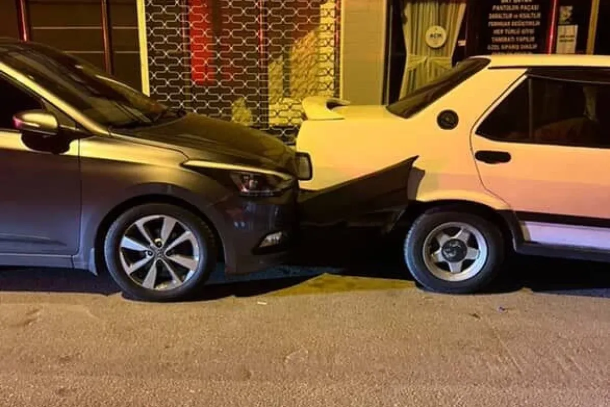 Acemi sürücü kamerada! Ters yöne girdi, araçlara çarpıp kaçtı
