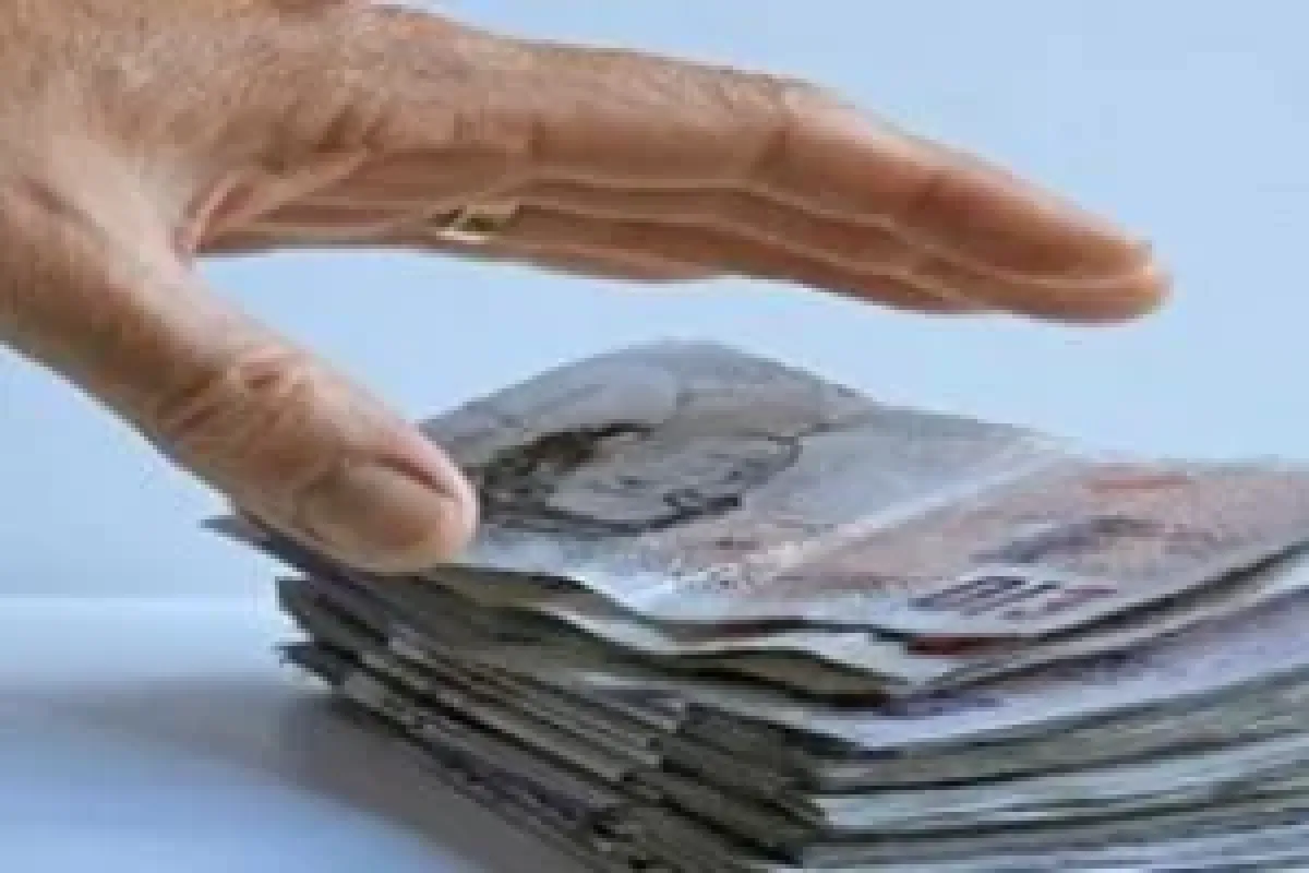 Fitre göndereceğim diyerek dolandırdı