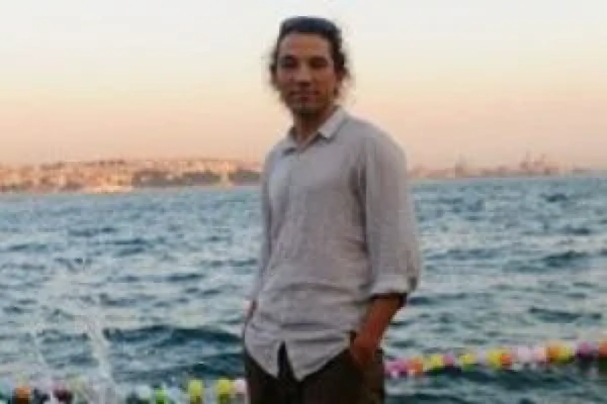 Duran adam konuştu
