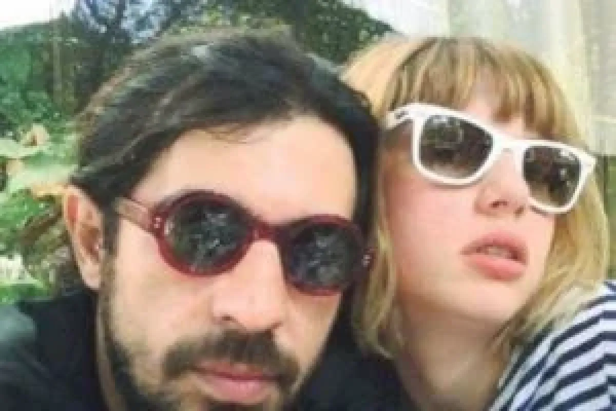 Okan Bayülgen bu kez tatilcilere sardı..