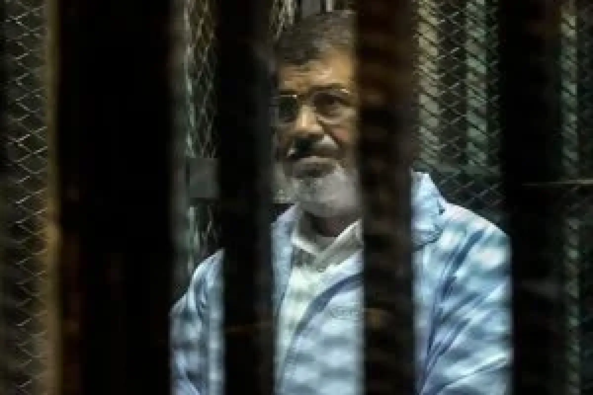 Mursi'nin davasında 10. duruşma başladı