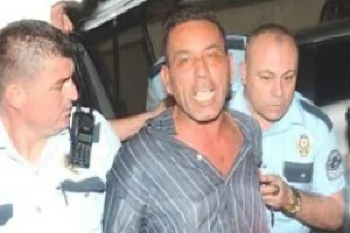 Şişede durduğu gibi durmadı
