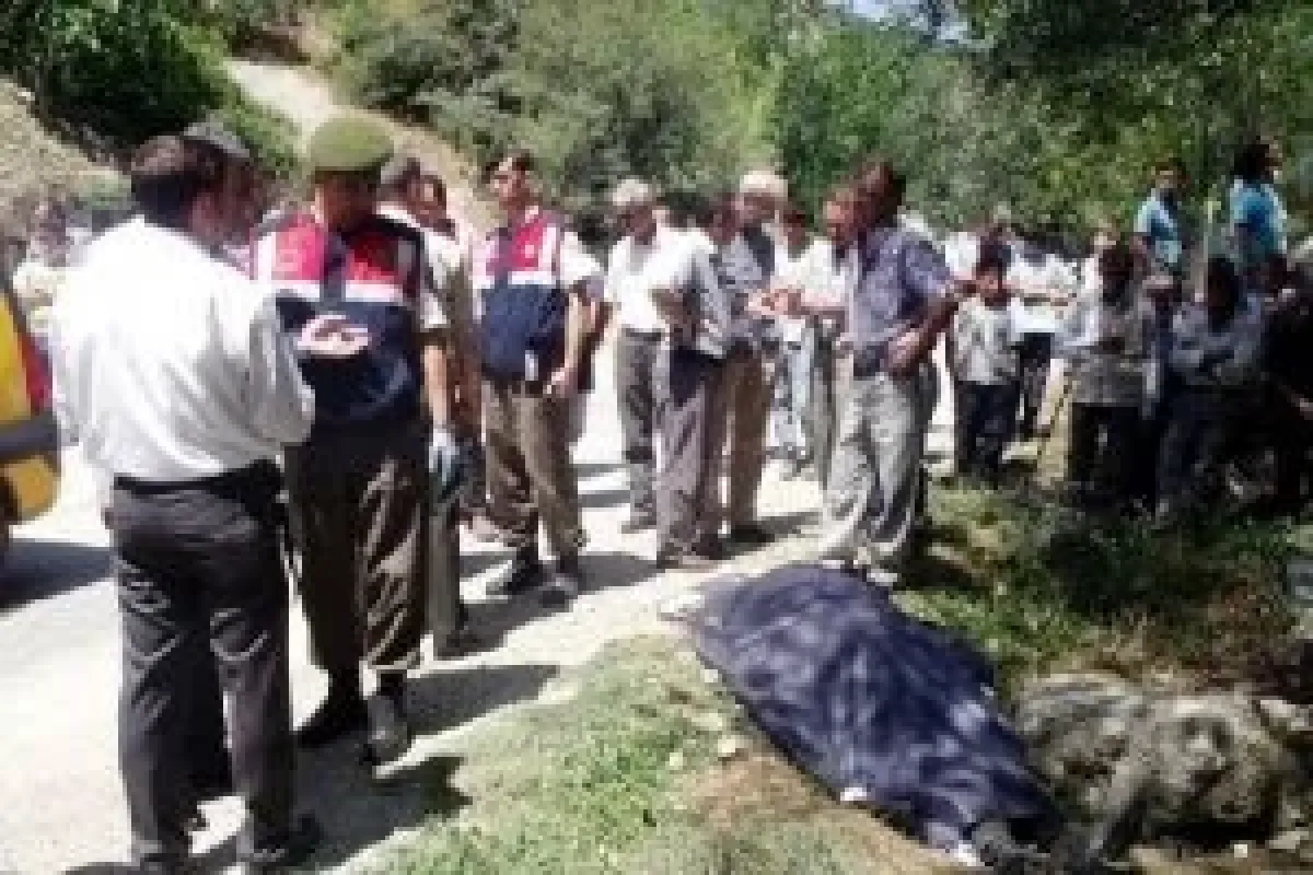 Ölüm yolda yakaladı