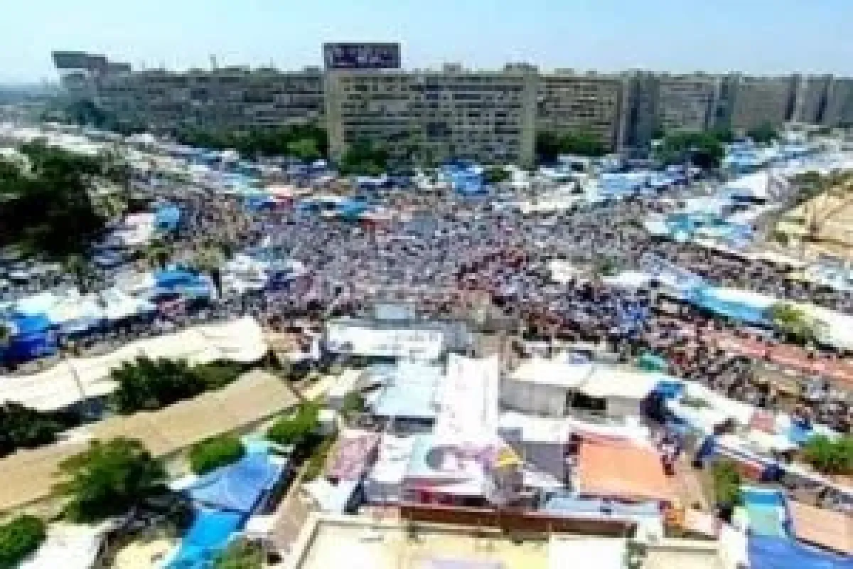 Darbe karşıtları "milyonluk gösteri" için bir arada