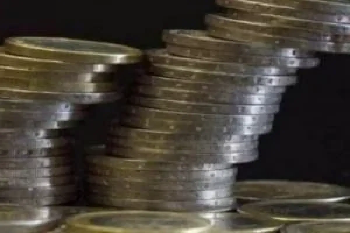 Fransa 8 milyar euro borçlandı