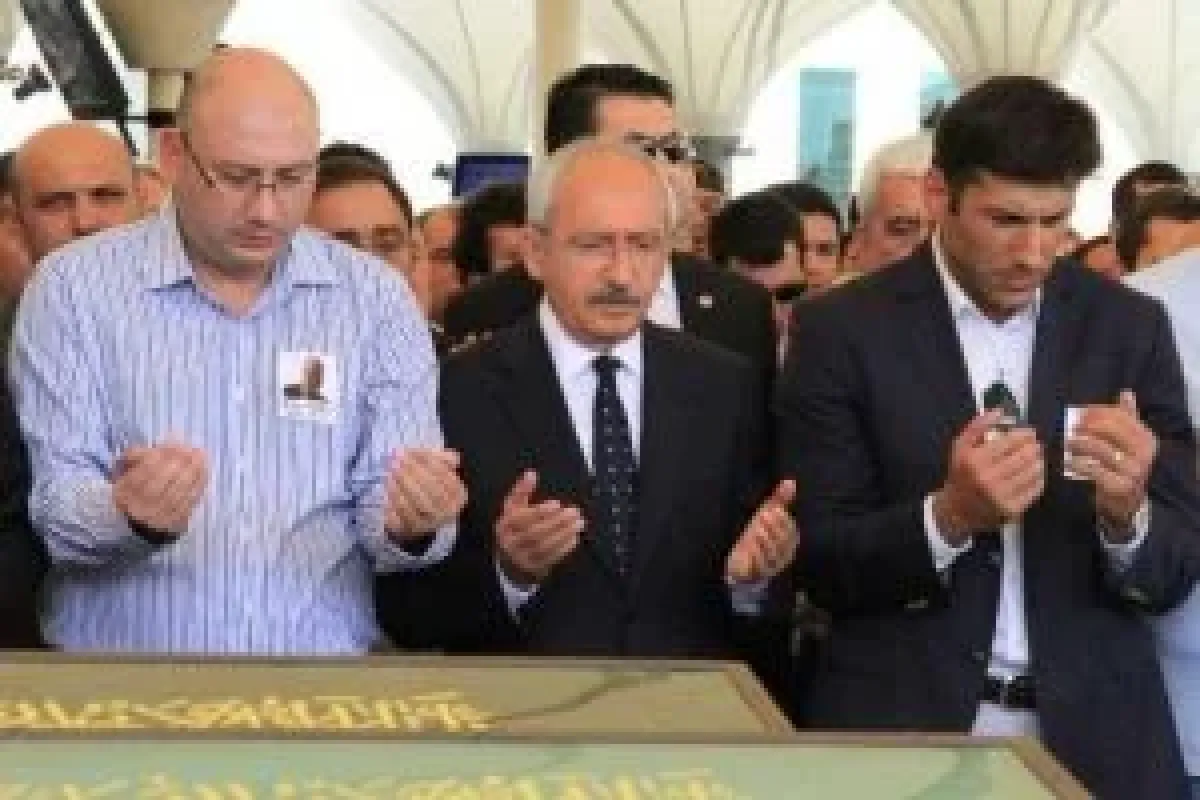 Kılıçdaroğlu cenaze töreninde