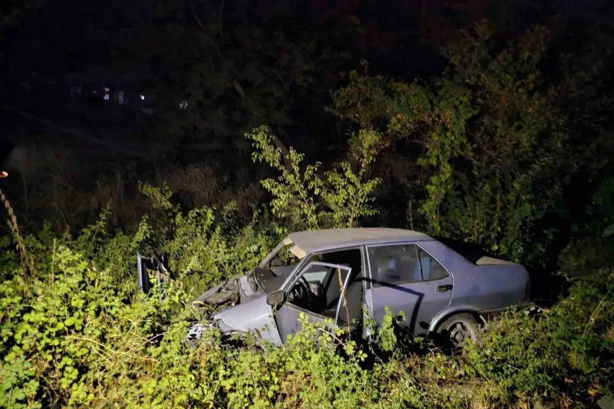 İnegöl'de Otomobil Şarampole Uçtu: 2 Yaralı