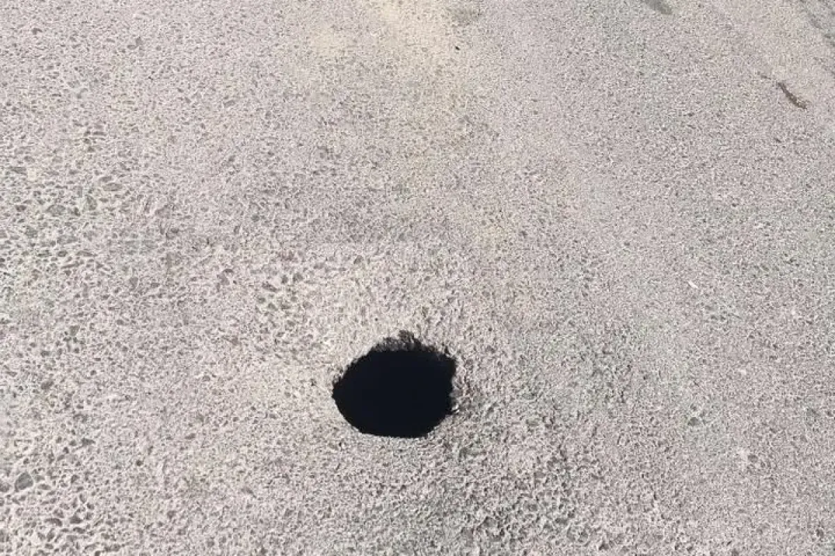 İnegöl'de yoldaki çukur tedirgin ediyor